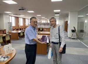 図書を寄贈していただきました‼︎